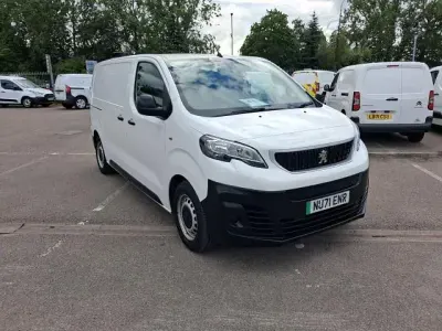 Used Peugeot e-Expert 100 kW (136 HP) 2021 Pink Van