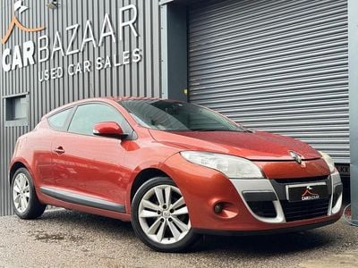 Used Renault Mégane Coupé Expression 110 HP (80 kW) 2010 Orange Coupe