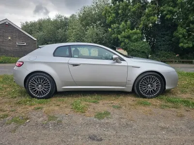Used Alfa Romeo Brera 260 HP (191 kW) 2007 Silver Coupe