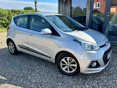 Used Hyundai i10 Premium 87 HP (63 kW) 2016 Hatchback