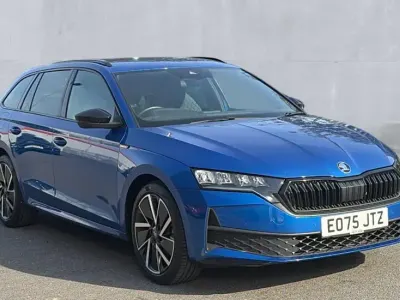 Used Skoda Octavia SportLine 150 HP (110 kW) 2025 Race blue metallic