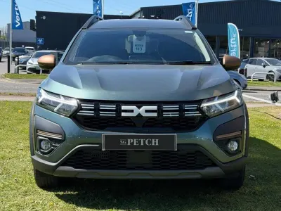 Begagnad Dacia Jogger Extreme 108 HK (79 kW) 2024 Grön Minibuss
