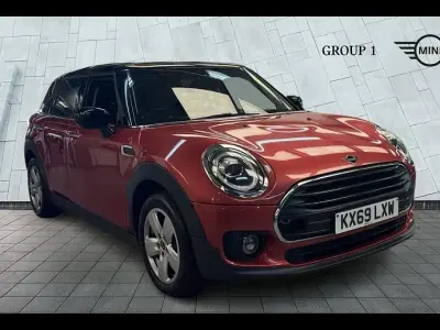Used Mini Cooper Clubman Classic 136 HP (100 kW) 2019 Red Estate