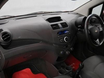 Used Chevrolet Spark 70 HP (51 kW) 2011 Red Hatchback