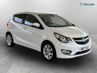 Used Vauxhall Viva 75 HP (55 kW) 2017 White Hatchback