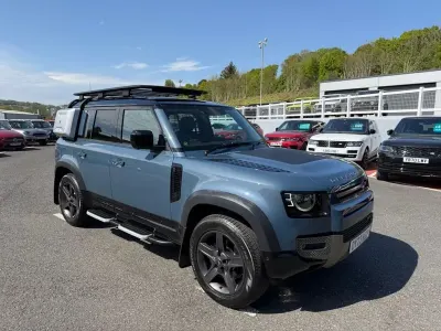 Used Land Rover Defender SE Dynamic 250 HP (183 kW) 2023 Blue SUV