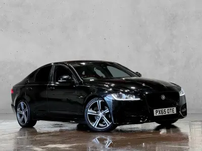 Używany Jaguar XF R-Sport 180 KM (132 kW) 2015 Czarny Sedan/Limuzyna