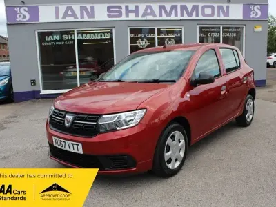 Used Dacia Sandero Ambiance 2017 Red Hatchback