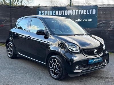 Used Smart ForFour Premium 71 HP (52 kW) 2017 Black Hatchback