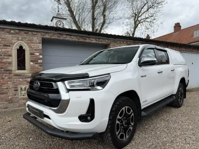 Used Toyota HiLux 150 HP (110 kW) 2023 White Pickup