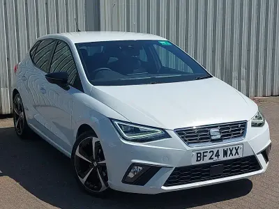 Used Seat Ibiza FR Sport 95 HP (69 kW) 2024 White Hatchback