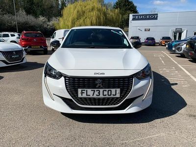 Second-hand Peugeot 208 Allure+ 99 CP (72 kW) 2023 Alb Hatchback