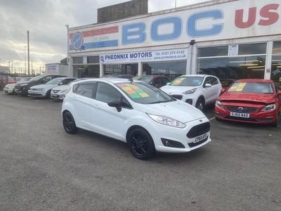 White Used 2014 Ford Fiesta Zetec Hatchback | £4,995 (Fair price)