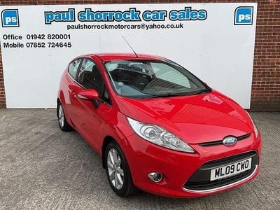 Used Ford Fiesta Zetec 82 HP (60 kW) 2009 Red Hatchback