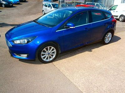 Używany Ford Focus Titanium 120 KM (88 kW) 2015 Niebieski Hatchback
