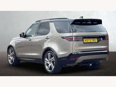 Usado Land Rover Discovery 5 HSE Dynamic 300 HP (220 kW) 2024 Castanho SUV