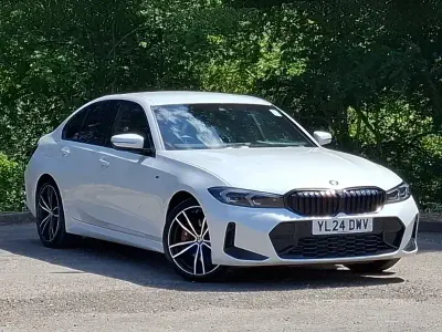 Begagnad BMW 320 M Sport 190 HK (139 kW) 2024 Vit Sedan