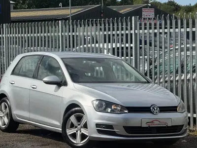 Used VW Golf VII Match 105 HP (77 kW) 2014 Hatchback