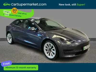 Begagnad Tesla Model 3 RWD 208 kW (283 HK) 2022 Grå Sedan
