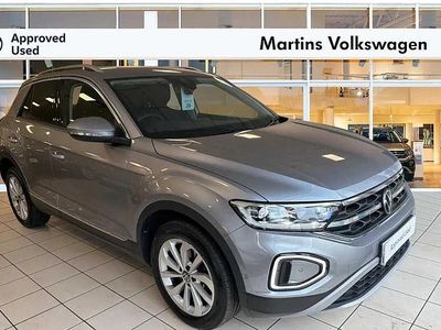 Usado VW T-Roc Style 110 HP (80 kW) 2022 Prateado SUV