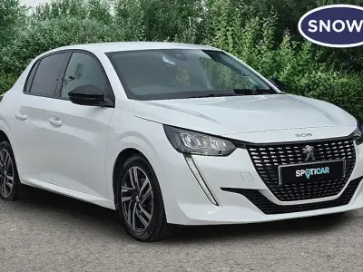 Used Peugeot 208 Allure+ 102 HP (75 kW) 2023 White Hatchback