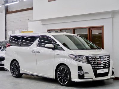 Used Toyota Alphard Executive 2026 White MPV