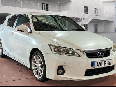 Lexus CT200h