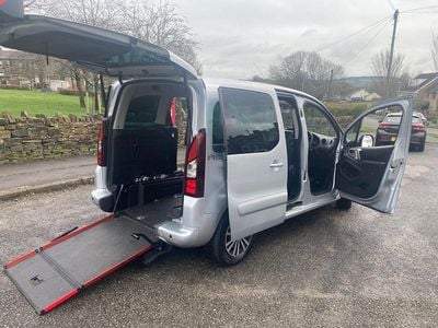Used Peugeot Partner Access 75 HP (55 kW) 2019 Silver MPV