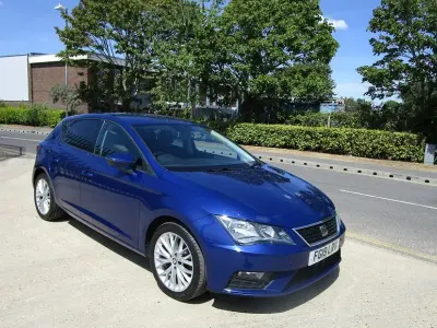 Used Seat Leon SE Dynamic 115 HP (84 kW) 2019 Blue Hatchback