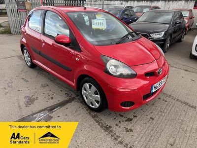 Begagnad Toyota Aygo 2009 Röd Halvkombi