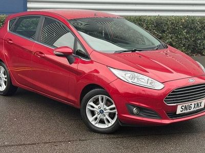 Red Used 2016 Ford Fiesta Zetec Hatchback | £4,495 (Fair price)
