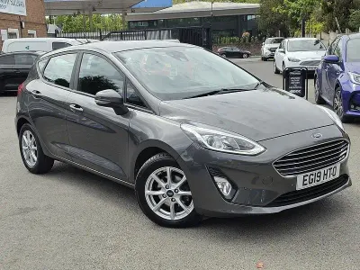 Second-hand Ford Fiesta Zetec 100 CP (73 kW) 2019 Gri Hatchback