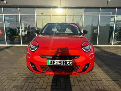 New Fiat 600 La Prima 114 kW (156 HP) 2025 Orange/black Hatchback