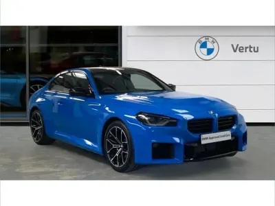 Begagnad BMW M2 Comfort Edition 480 HK (353 kW) 2025 Blå Sportkupé