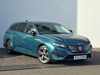 Used Peugeot 308 Allure Premium 180 HP (132 kW) 2023 Blue Estate