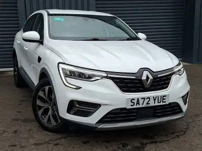 Used Renault Arkana Iconic 138 HP (101 kW) 2022 White SUV