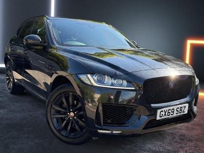 Begagnad Jaguar F-Pace Chequered Flag 250 HK (183 kW) 2019 Svart SUV