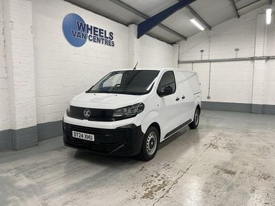 Used Vauxhall Vivaro S 120 HP (88 kW) 2024 White MPV