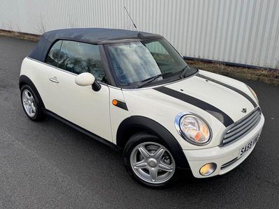 White Used 2009 Mini Cooper Cabriolet Cabriolet | £3,289 (Good price)