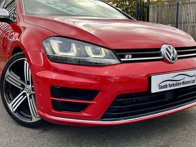 Red Used 2016 VW Golf VII R Estate | £12,799 (Fair price)