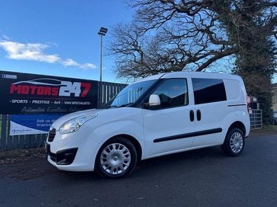 White Used 2015 Vauxhall Combo Sportive Van | £4,495 (Fair price)