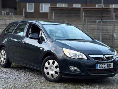 Used Vauxhall Astra 2011 Black Estate