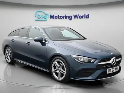 Usado Mercedes CLA200 Shooting Brake AMG line 163 HP (119 kW) 2022 Azul Carrinha