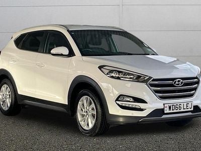 White Used 2017 Hyundai Tucson Premium SUV | £9,995 (Fair price)