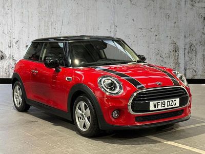 Used Mini Cooper Classic 134 HP (98 kW) 2019 Red Hatchback