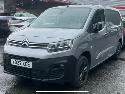 Used Citroën Berlingo 100 HP (73 kW) 2022 Grey MPV