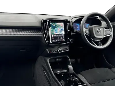 Used Volvo XC40 Plus 163 HP (119 kW) 2024 Blue SUV