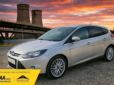 Used Ford Focus Zetec 125 HP (91 kW) 2012 Silver