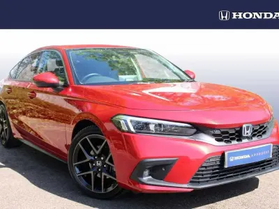 Używany Honda Civic Advance 184 KM (135 kW) 2023 Czerwony Hatchback