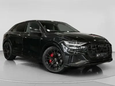 Begagnad Audi Q8